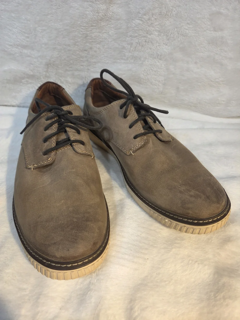 Johnston & Murphy Men's Taupe Brown Lace-Up Derby